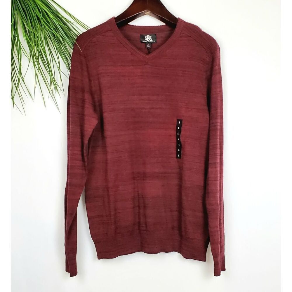 Rock & Republic Young Man's XXL Maroon V-Neck Sweater